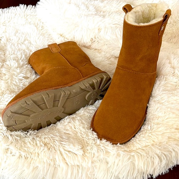 Tommy Bahama Leather/Suede Faux Shearling Boots - Picture 2 of 6